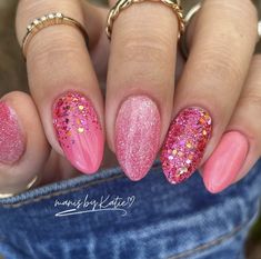 Nail Ideas Oval, Gender Nails, New Years Nail Ideas, Portugal Nails, Autumn Blonde, New Years Nail, Sour Gummies, Nails 23, Natural Gel Nails