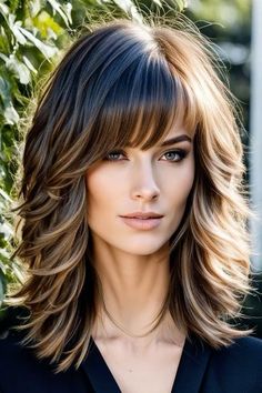 Trendy Layered Hairstyles Medium, Hair To Shoulder Length, Choppy Layered Haircuts, Medium Layers, Shoulder Length Layered Hair, Layered Haircuts Shoulder Length, Vivid Hair, Shoulder Length Layered