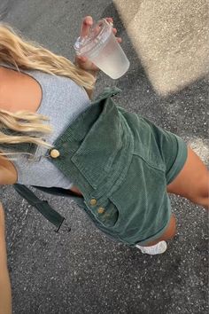 Outfit Ideas Summer Linen, Modest But Cute Outfits Summer, Sophiecore Outfit, Summer 2034 Outfits, 20 Yr Old Outfits, Boho Summer Outfits Midsize, Edgy Comfy Outfits Summer, Summer Outfits Thrifting, Adorable Summer Outfits