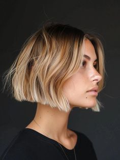 Concave Bob Haircut - Trendy, Versatile, and Timelessly Stylish Honey Bob Hair, Bob 2024 Haircut, Brunette To Blonde Bob, Baylage Bob, Bob Balayage Blonde, Short Bob Balayage, Bronde Balayage Bob, Piecy Bob, Flicked Bob