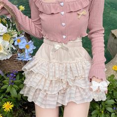 Lolita-aesthetic Ruffled Lace Bloomer Shorts, great to wear underneath skirts and dresses ONE SIZEWaist 57-78cmLength 33cm Women Safety, Safety Shorts, Bloomer Shorts, Short Summer Skirts, Ruffled Mini Skirt, Shorts Y2k, Y2k Women, Princess Skirt, Bloomers Shorts