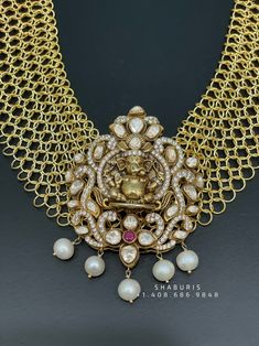 Festival Intricate Choker Temple Necklace, Festival Temple Necklace With Intricate Design, Intricate Design Choker Necklace For Diwali, Intricate Choker Necklace For Diwali, Diwali Choker Necklace With Intricate Design, Chandbali Kundan Necklace With Filigree For Festivals, Ornate Kundan Filigree Necklace For Festivals, Diwali Temple Style Kundan Necklace With Filigree, Diwali Chandbali Kundan Necklace With Filigree