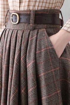 Winter Retro Plaid Midi Wool Skirt 3839 – XiaoLizi Plaid Winter Skirts, Wool Dresses Winter, Vintage Plaid Skirt Outfit, Long Flannel Skirt, Fall Midi Skirts, Winter Skirts 2023, Autumn Skirt Outfit Midi, Winter Skirt Ideas, Midi Wool Skirt Outfit