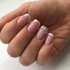 Gel French Manicure, Beauty Hacks Nails, Classy Nail Designs, Modern Nails, Nails Design With Rhinestones, Nail Design Ideas