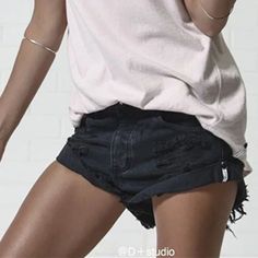 If you also like denim shorts so you can consider this shorts,although it has the appearance of loose,but wear later still sexy,and beautiful hole in the clothes,wear on it is very cool in the summer,it's a good choice for you.Material:DenimColors:Light blue,BlackSize:25,26,27,28,29Waistline:RegularDecoration:HolePocket:Side Pockets and Back pocketsPattern: Pure ColorFit Type: LooseClose Type: ZipperOccasion:Beach,PartySeason: SummerThe accessories are not included. Hip Clothes, Pocket Pattern, Ankle Bones, Loose Shorts, Colored Denim, The Clothes, Pure Color, Casual Shorts, Denim Shorts