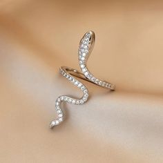 *Resizable 925 Sterling Silver;Platinum Plated;Nickel-free & Hypoallergenic. Hogwarts Student, Slytherin Snake, Snake Ring Silver, Jewellery Silver, Snake Design, Animal Rings, Snake Ring, Pool Spa, Wrap Rings