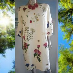 $2,990 New W. Tag Oscar De La Renta Ivory Floral Butterfly Wool Silk Dress 12 Xl New With Price Tag $2,990.00 Plus Tax Oscar De La Renta Virgin Wool Dress From The Spring 2020 Collection Exclusive Timeless Elegance With This Floral Butterfly Print Fitted Dress From Oscar De La Renta. Crafted From Virgin Wool Blend, This Floral Print Dress Is Suitable For Several Occasions And Will Never Let You Down. Just Let It Bloom! Featuring A Round Neck, A 3/4 Sleeve Design, A Floral Print, Zip Fastening, A Cream A-line Midi Dress With Floral Print, A-line Cream Midi Dress With Floral Print, Beige Silk Floral Print Dress, Cream Floral Print Dress For Daywear, White Silk Midi Dress With Floral Print, White Silk Dress With Floral Print, Cream Floral Print Knee-length Dress, Cream A-line Silk Dress, White A-line Silk Dress