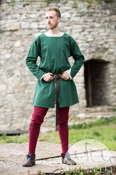 Medieval Merchant, Mens Tunic, Medieval Tunic, Medieval Boots, Costume Viking, Simple Tunic, Viking Costume, Middle Age Fashion, Medieval Costume