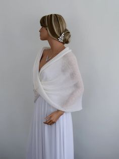 Knitted White Mohair-silk Bridal wedding Cape | Etsy Wedding Shawls, Wedding Scarf, Shawl Wedding, Cape Shawl, Ladies Scarf, Wedding Cape, Wedding Shawl, Bridesmaid Accessories, Shawl Wrap