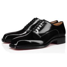 Christian Louboutin Capitano Flat Black Lace Up Tie Oxford Dress Loafer 40.5 7.5 ********** Christian Louboutin ********** Brand: Christian Louboutin Size: 40.5 (Us Mens 7.5) (Know Your Louboutin Size) Name: Capitano Flat Color: Black Style: Dress Loafer Style#: 3220331 Material: Calf Abrasivato Lace Up Tie Front Black Calf Abrasivato Leather Material Classic Red Leather Sole Brand New In Box, Comes With Box And Dust Bag 100% Authentic Or Your Money Back Great Gift I Ship Worldwide Any Other Que Luxury Black Dress Shoes For Office, Elegant Business Loafers With Red Sole, Designer Black Oxfords For Office, Luxury Fitted Business Loafers, Luxury Fitted Loafers For Business, Luxury Fitted Loafers For Semi-formal Occasions, Luxury Fitted Loafers For Formal Occasions, Fitted Luxury Loafers For Formal Occasions, Luxury Fitted Loafers For Office