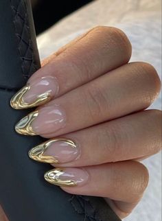 Gold Nail, Video Tiktok, Metallic Nails, Photography Lifestyle, Yellow Nails, Prom Nails, Classy Nails