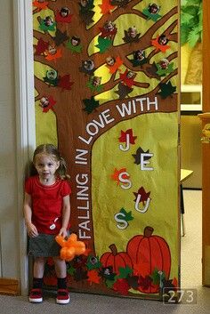 Fall, I love this for Sunday school, or religious pre-school... Christian Thanksgiving Bulletin Boards, Thanksgiving Door Decorations Classroom, Boards Door, Trendy Classroom, Thanksgiving Door Decorations, Preschool Door