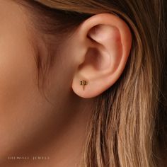 Dainty earrings. A perfect gift for birthday, anniversary, bridesmaids, graduation, friendship, sisters. ♡ Sold by piece (not a pair) ♡ 20 gauge is 0.8mm, 18 gauge is 1.0mm, 16 gauge is 1.2mm ♡ Available in Surgical Steel, gold, rose gold, or black finish on Surgical Steel ■ Gift box To reduce unnecessary packing and save trees, each order comes with one gift box only. If you wish to box each jewelry separately, be sure to request in the note to us. Dainty Cartilage Earrings As A Gift, Delicate Cartilage Earrings Gift, Dainty Round Cartilage Earrings As Gift, Delicate Round Cartilage Earrings, Dainty Tiny Jewelry For Promise, Dainty Tiny Promise Jewelry, Classic Pierced Cartilage Earrings For Anniversary, Hypoallergenic Yellow Gold Cartilage Earrings As Gift, Dainty 14k Gold Cartilage Earrings For Gift