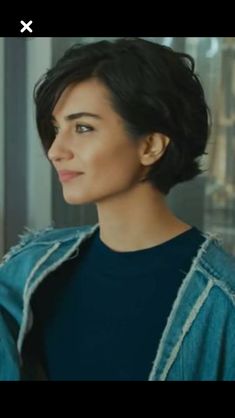 Bob Hairstyle Ideas, Trendy Bob, Trendy Bob Hairstyles, Tuba Buyukustun, Chin Length Hair, Short Wavy Hair, Haircuts For Medium Hair