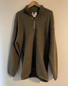 Nanamica Fleece  - Mohair/Wool/Nylon/Polyester  - Rare design  - Made in Japan  - Limited release  - Designer streetwear  Size: L  Great condition  No rips or holes  No stains Cowichan Sweater, Rip N Dip, 90s Jacket, Designer Streetwear, Chore Jacket, Mohair Wool, Cool Jackets, Fleece Jacket, Made In Japan