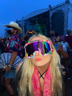 CUSTOM Kandi Rave Goggles PINK - Etsy Festival Outfits Bandana, Red Rocks Rave Outfit, Kandi Sunglasses, Rave Totem Ideas, Kandi Goggles, Rave Theme Outfits, Rave Poses, Couple Rave Outfits, Comfy Rave Outfit