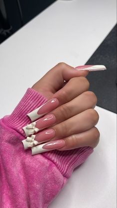 Fresita Nail Ideas, Coquette Nails Long, Coquette Valentines Nails, Long Nail Sets, Long Simple Nails, Uñas Coquette, Long French Tip Nails, Nails Coquette, Black Acrylic Nails