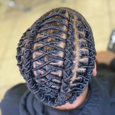 Loc Crown Style Men, Barrel Twist Braids, Barrel Braids On Locs Men, Loc Styles For Men Shaved Sides, Barrell Twist Loc Styles Men, Barrel Twist Dreads Men Short, Bd Hairstyles, Barrel Twists Men, Locs Hairstyles For Men Short