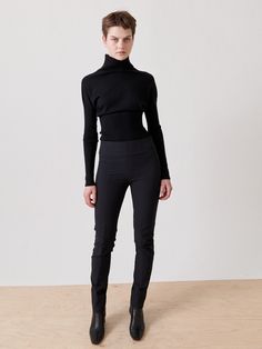 Fitted Straight Pants With Pull-on Style, Stretch Leggings With Elastic Waistband, Fitted Pants With Seam Detailing For Spring, Fitted Straight Leg Bottoms With Seam Detailing, Fitted Bottoms With Elastic Side Panels, High Stretch Elastane Trousers, Fall Ankle-length Pants With Elastic Side Panels, Fitted Bottoms With Elastic Side Panels For Fall, Stretch Straight Pants With Elastic Side Panels