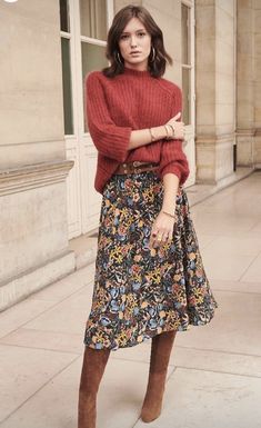 Modern Jewish Fashion, Flowy Skirt And Sweater Outfit, Fall Floral Skirt, Womens Dressy Outfits, Fall Skirt And Sweater Outfits, Sweater And Skirt Outfit Autumn, Natural Romantic Clothing Style, High Waisted Skirt Outfit, Hippie Sweaters