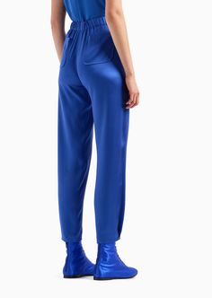 Shop GIORGIO ARMANI Straight-cut trousers in double silk satin for Woman at the official store and browse the Casual Pants collection. Pants Collection, Armani Collection, Armani Women, Leather Pant, Slim Trousers, Outerwear Outfit, Fitted Trousers, Wool Pants, Accessories For Men