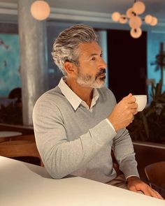 Casual Work Style, Older Men Haircuts, Beard And Mustache Styles, Older Mens Hairstyles, World Hair, Grey Hair Men, Mustache Styles, Grey Beards, Men Closet