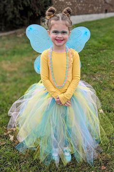 Fairy Costume Adult Diy, Diy Butterfly Costume, Adult Fairy Costume, Butterfly Halloween Costume, Butterfly Outfit, Easy Hairstyle Video, Butterfly Halloween