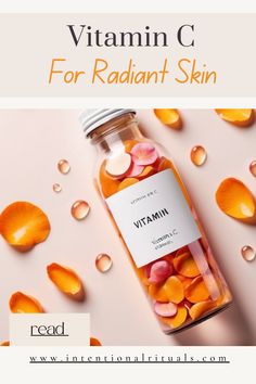 No more dull, lacklustre skin. Vitamin C brightens, protects, firms and hydrates your skin and can be your best beauty ally. Benzoyl Peroxide, Vitamins For Skin, Environmental Damage, Fade Dark Spots, Glowing Complexion, Broad Spectrum Sunscreen, Ascorbic Acid, Skincare Ingredients