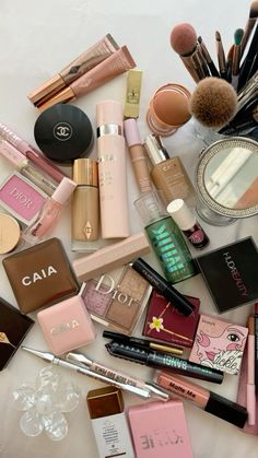 Trendy Makeup Products, Makeup Preppy, Wrong Decision, Makeup Asian, Simple Products, Going Viral