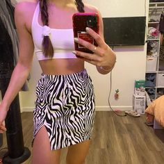 Never Worn Just Too Lazy To Return Zebra Skirt, Womens Skirt, Mini Skirts, Womens Sizes, Skirt, Cream, Women Shopping, Color