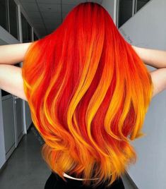 Fire Red Hair, Cheveux Oranges, Bold Hair Color, Beautiful Hair Color, Pretty Hair Color