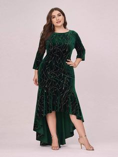 Velvet Long Sleeve Formal Dresses Plus Size High Low Evening Gowns conformation dresses, tailored dresses, dresses cortos #dresses2016 #dressesinlekki #dressesinspiration, dried orange slices, yule decorations, scandinavian christmas Extra Dresses, Velvet Formal Dress, Velvet Evening Dress, Elegant Plus Size, Velvet Party Dress, Sukienki Plus Size, Plus Size Bodycon, Ever Pretty, Most Beautiful Dresses