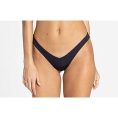 Nwt Billabong Standard Sol Searcher Hike Bikini Bottom, Black Pebble Size Xl. 87% Polyamide, 13% Elastane Imported 3.1 -Our Mission Our Purpose At Unlimited Fashion Is To Empower Everyone. We Believe That If You Look Good, You Feel Good. We Bring You A Wide Range Of Trendy Shoes, Clothing, And Statement-Making Jewelry, All At Affordable Prices To Make Them Accessible To You. -Shipping All Our Shoes And Clothing Are Shipped Usps 2-3-Day Priority Mail Or Usps First Class Mail. We Do Offer Combined Black Bra-friendly Swimwear For Beach Season, Black Seamless Swimwear For Sunbathing, Black Seamless Beach Bottoms, Seamless Black Beach Bottoms, Black Summer Swimwear Bra Friendly, Black Triangle Top Swimwear, Bra Friendly, Black Triangle Top Swimwear Bra Friendly, Black Seamless Bottoms For Beach Season, Black Bra-friendly Triangle Top Swimwear