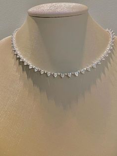 Most Expensive Jewelry, Jewelry Knowledge, Simple Silver Jewelry, Necklace Outfit, Diamond Fashion Jewelry, Goddess Jewelry, Beaded Necklace Diy, Handmade Fashion Jewelry, Classy Jewelry