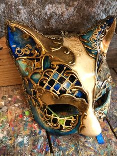 Elegante máscara de carnaval de gato Máscara de gato - Etsy Argentina Mask Venetian, Elegant Cat, Carnival Mask, Costume Masks, Venetian Masks, Cat Mask, Carnival Masks, Masks Masquerade, Costume Mask