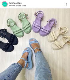 Feminine Shoes, Cute Shoes Heels, Shoes Photography, Fashion Slippers, Stylish Sandals