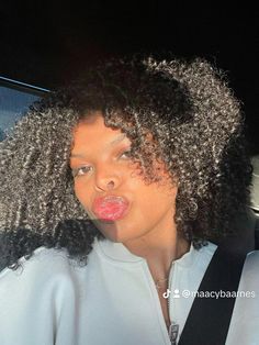 Natural Hair Styles Curly, Hair Inspo Curly, Curly Hair Wash, Hair Products Curly, Styling Curly Hair, Curly Hair Styling, Hairstyle Curly, Aesthetic Natural, Curly Bun