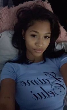 Black Femininity, Pretty Females, How To Pose, Cute Poses, Cute Selfie Ideas, Pretty Selfies, Pretty Makeup