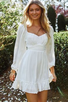 Birthday Soiree, Confirmation Dresses, White Dress Outfit, Selfie Leslie, White Long Sleeve Dress, Long White Dress, Off Shoulder Fashion, White Short Dress, The Perfect Guy