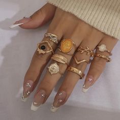 * Material -> Alloy Free Gift W/ Every Purchase >>Offer Friendly Closet<< >{ All Fair Values Accepted }< Pine Jewelry, Fashion Ring Set, Dope Jewelry Accessories, Dope Jewelry, Chunky Jewelry, Jewelry Essentials, Stacked Jewelry, Jewelry Lookbook, Layered Jewelry