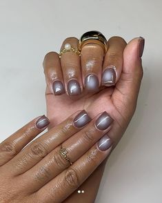 Brown Ombre Nails Short, Aura Toe Nails, Freestyle Short Acrylic Nails, Short Aura Nails Square, Miami Inspired Nails, Brown Nails Short Square, Brown Manicure Ideas, Aura Short Nails, Birthday Nails Square Short