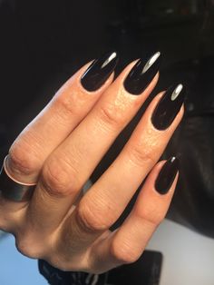 Clear Glitter Nails, Russian Manicure, Black Acrylic Nails, Fall Nail Trends, Round Nails, Black Nail, Silver Nails, Autumn Nails, Minimalist Nails