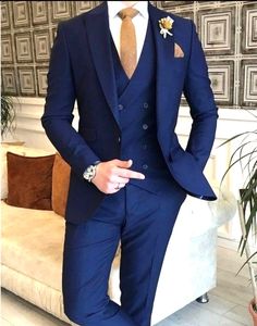 Men Suits Wedding Groom Wear,Men 3Piece Elegant Luxury Evening Prom Night party Wear Grooms Man Suits by Weddingcollectionhub on Etsy Tuxedo For Men Wedding Groom Style, Midnight Blue Tuxedo Wedding, Groomsmen Attire Blue, Blue Suit Groomsmen, King Magnifico, Navy Blue Suit Men, Navy Blue Suit Wedding, Midnight Blue Suit, Navy Slim Fit Suit