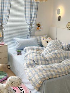 Danish Pastel Plaid Bedding Set - Bedding Room Comforter Ideas, Color Coordinated Bedroom, Cute Bed Making Ideas, Cute Twin Bed Ideas, Bed Sets Aesthetic, Soft Room Ideas, Blue Pastel Bedroom, Danish Pastel Bed