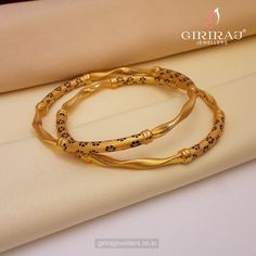 Gold Bangles Design Unique Latest, Daily Use Gold Bangles Indian, Gold Bangles Design Daily Wear Latest, Bangles Jewelry Designs Gold, Simple Gold Bangle, 22k Gold Bangles, Gold Bangles Indian