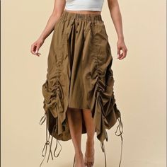 Multifunctional Parachute Style Skirt Can Be Worn Straight Or You Can Pull The Strings To Gather In Different Ways Super Unique & Cool Look Elastic Waist Distressed Finish Box Fleet Skirt And Top, Casual High Low Skirt, Brown Tool Skirt, 12 Gore Skirt, Long Skirt Short Jacket, Lader Skirts, Tier Layered Skirt, Tented Skirt, Bifurcated Skirt