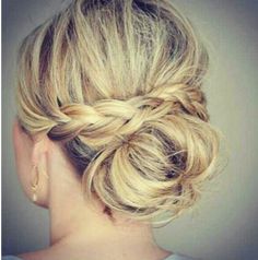 like for bridesmaids Party Hair Inspiration, Updo Casual, Hairstyle Bridesmaid, Hair Plait, Plait Styles, Updo Easy, Hairstyles Anime, Hairstyles School, Anime Hairstyles