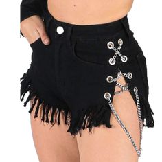 Chain Shorts Black Woman Rave Outfit, Girlfriend Clothes, Chain Crop Top, Goth Shorts, Punk Shorts, Bubble Shorts, Lace Jeans, Horror Gifts, Diy Shorts