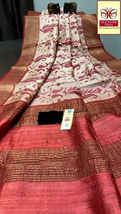 Item....Jari border gachhi tussar silk saree Work....Hand block print Length...Saree 5.5 mtr BP...1 mtr Care...Dry wash Pure Tussar Silk Saree, Saree Work, Dhakai Jamdani Saree, Sarees For Girls, New Saree Designs, Concrete Stairs, Hand Painted Sarees, Saree Designs Party Wear, Jamdani Saree