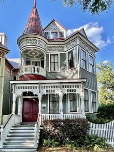 Simple Victorian House, Gingerbread Victorian House, Gothic Victorian House Plans, Whimsy Bedroom, Victorian Home Exterior, Old Victorian House